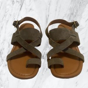 Sarto Gia Suede Sandal in Olive